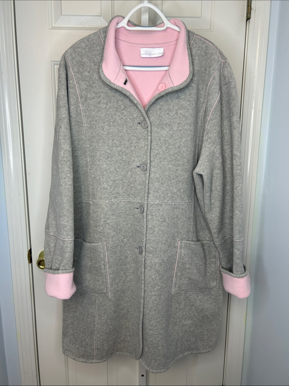 Susan Graver Reversible Gray Fleece with Pea Coat with Pink Trim Size XL